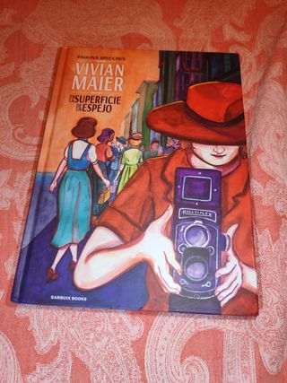 Vivian Maier: En la superficie de un espejo