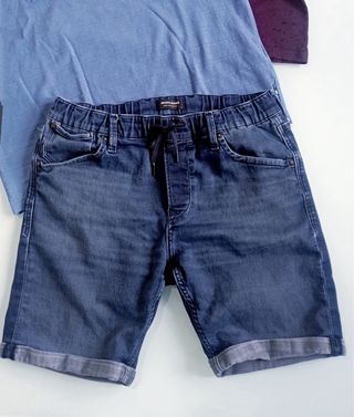 Lote 2 Camisetas y Pantalón Corto Vaquero Talla M-