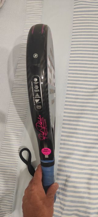 Royal Padel M27 LIGHT .2 palas del perfil × 150€)