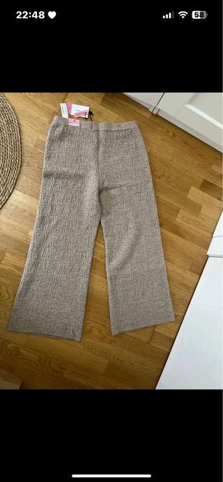 Pantalones anchos punto Lefties beige Talla S