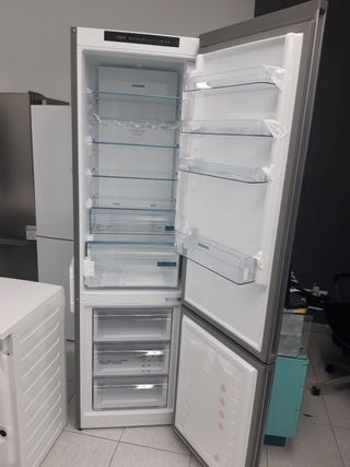 Nevera Combi Nueva con tara con garantía 