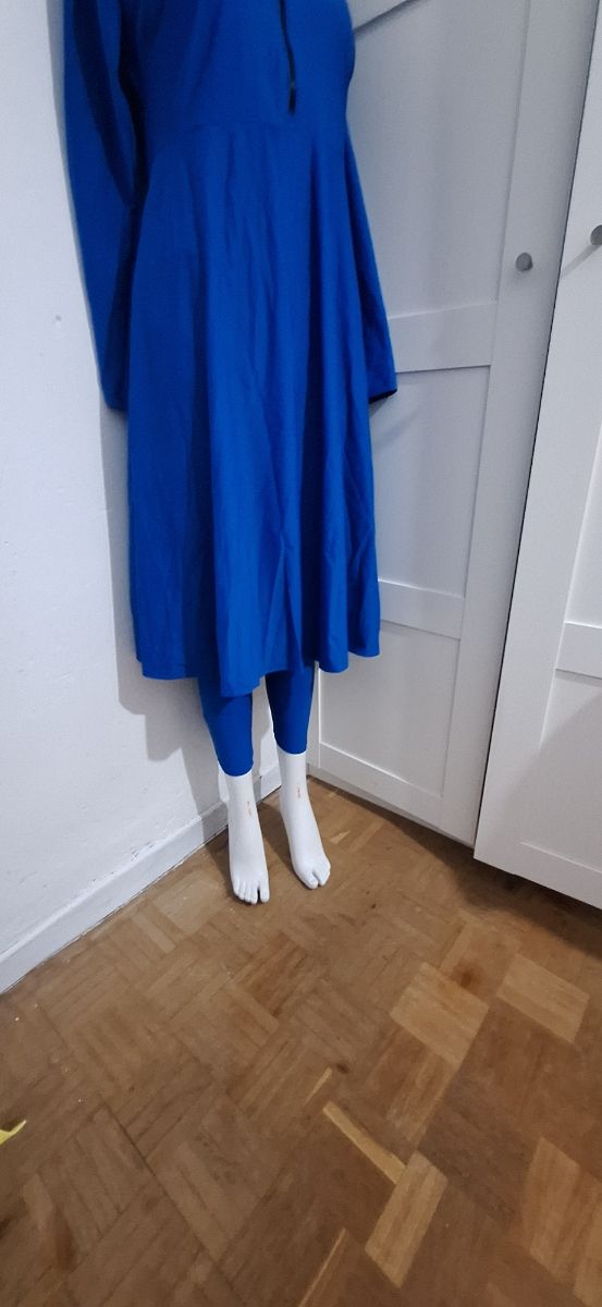 Bañador azul manga larga