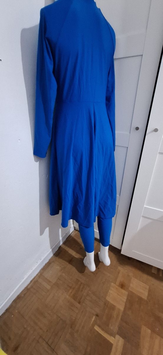 Bañador azul manga larga