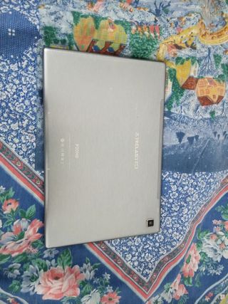 Tablet Teclast P20HD, unico difetto: schermo rotto