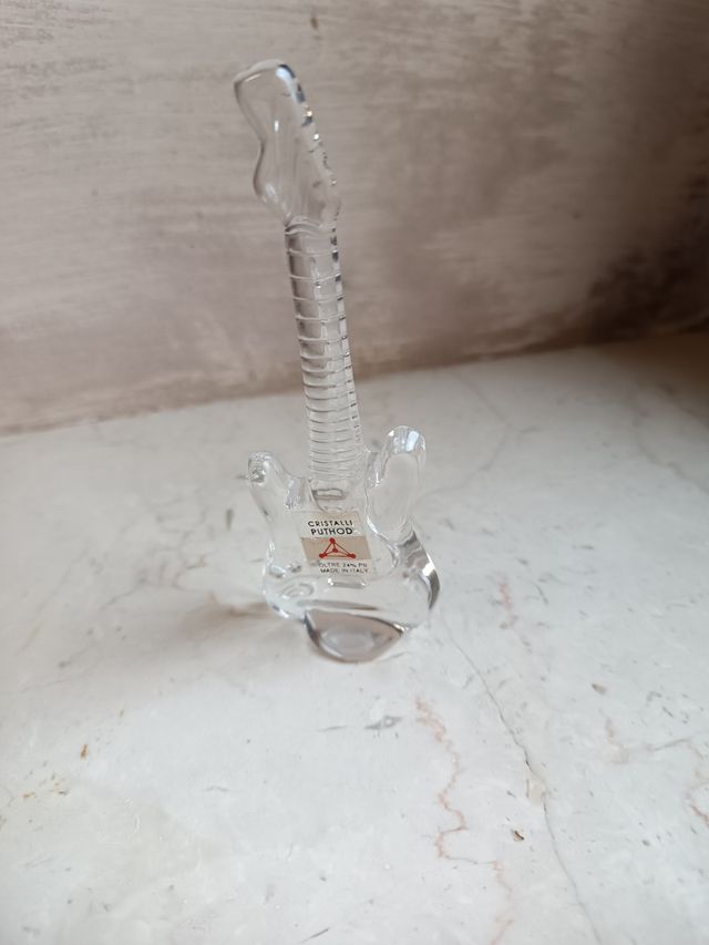 Chitarra Puthod in cristallo