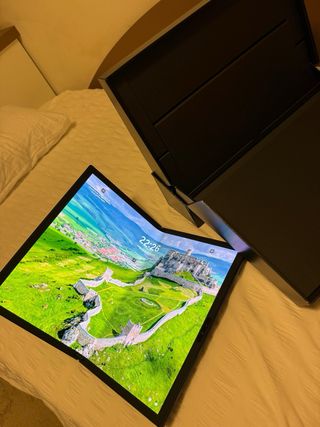 Asus ZenBook 17 Fold OLED Portátil EDICIÓN LIMITAD
