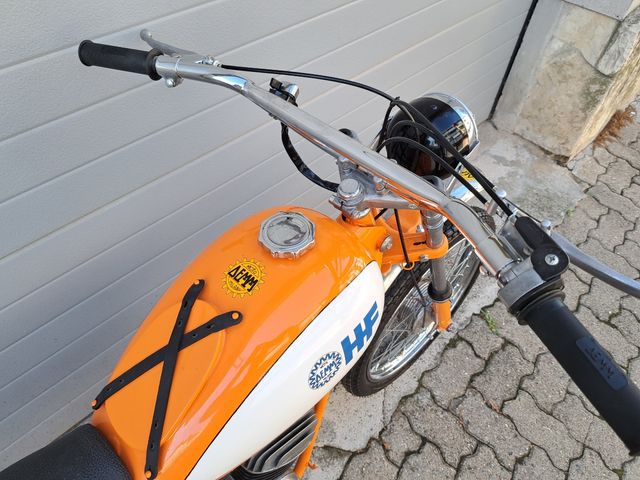 DEMM HF 50 Cross 
Ciclomotor de colección