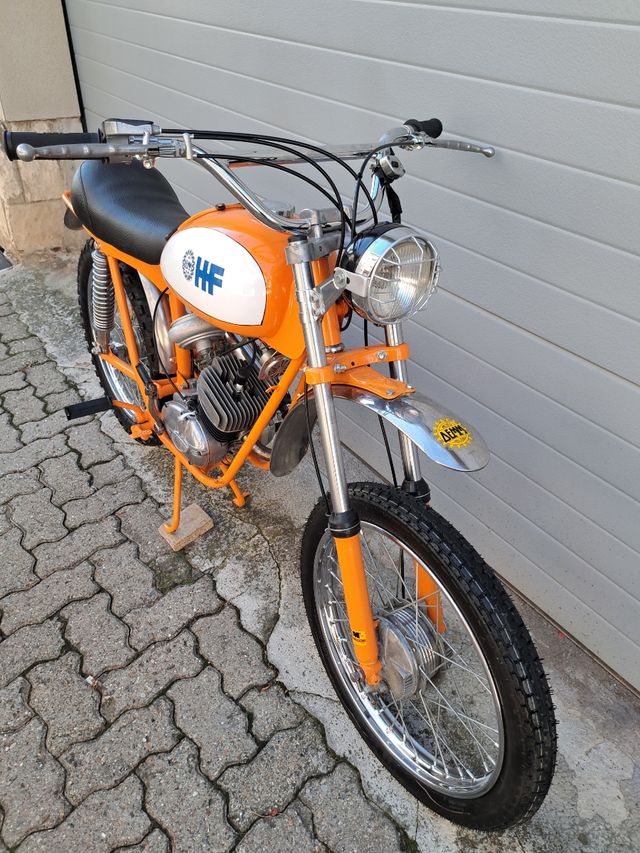 DEMM HF 50 Cross 
Ciclomotor de colección