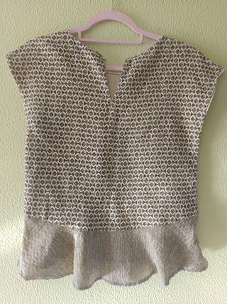 Top Zara beige y gris