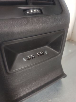 Aireadores Traseros Seat Leon 5F con USB