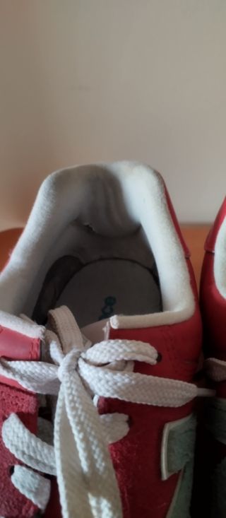 New Balance 574 Hombre Rojo