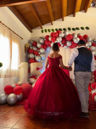 Vestido de Quinceañera Rojo - 1 Puesta