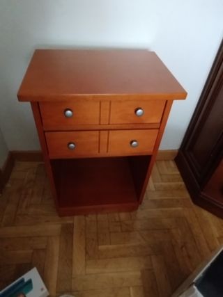 Mesita de noche de madera con cajón