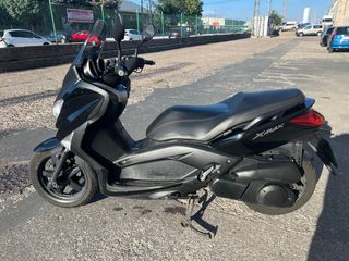 Yamaha Xmax en muy buen estado