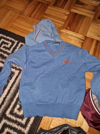 Sudadera azul con cuello en V Talla 8