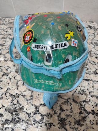 Casco y protecciones Enchantimals para patinar