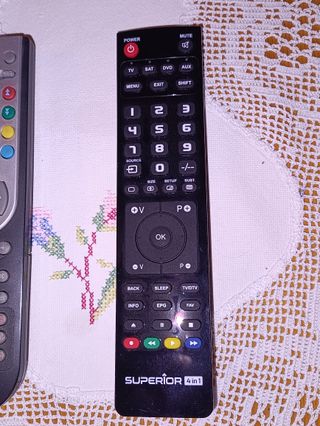 Mandos a distancia para Smart TV de 19" V19B-PHDUV