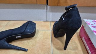 Zapatos de tacón negros