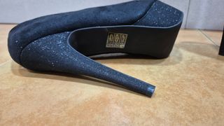 Zapatos de tacón negros