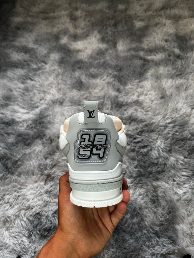 Sneaker LV Skate (grigie)