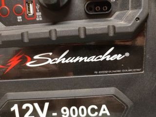 Arrancador de bateria Schumacher 12V 900CA