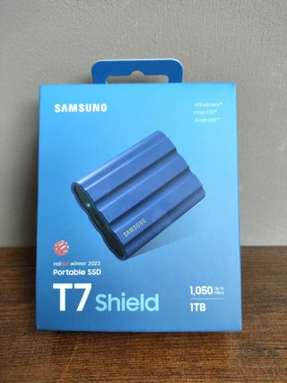 Samsung T7 Shield SSD portátil 1TB