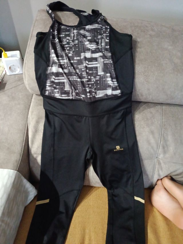 Conjunto deportivo Domyos