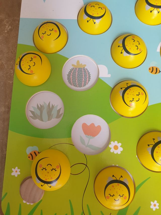 Juego infantil de abejas