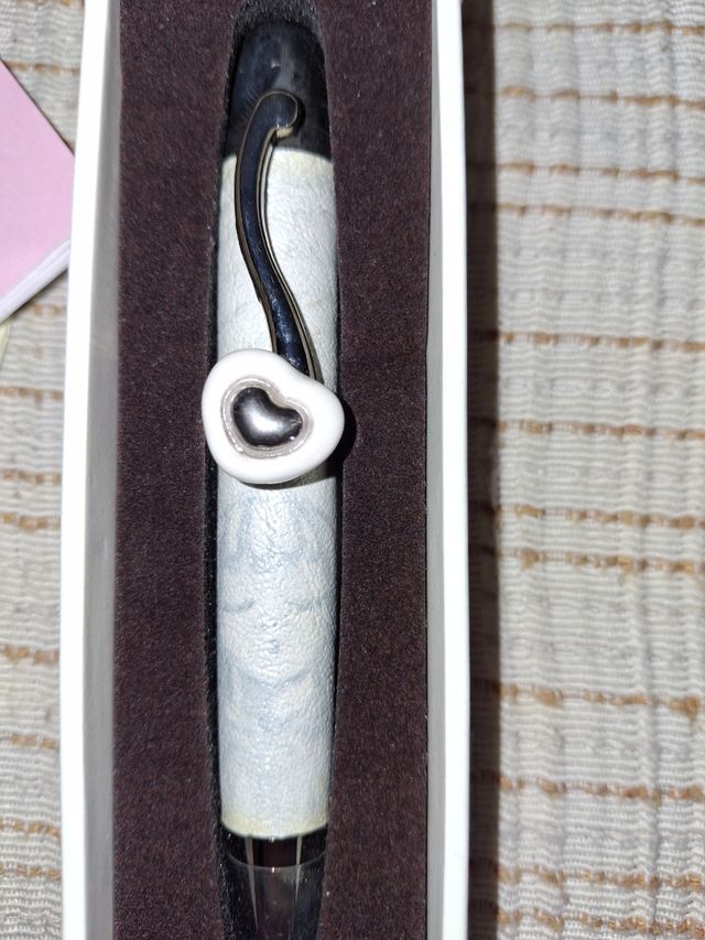 Penna a sfera Angel in Ecopelle