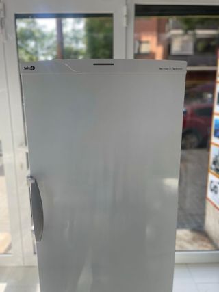 Congelador vertical A+