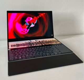 ASUS ZenBook Pro Duo 2 pantallas táctiles