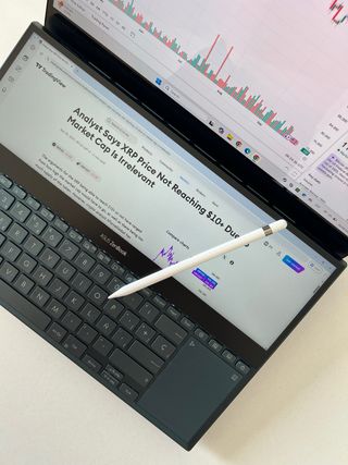 ASUS ZenBook Pro Duo 2 pantallas táctiles