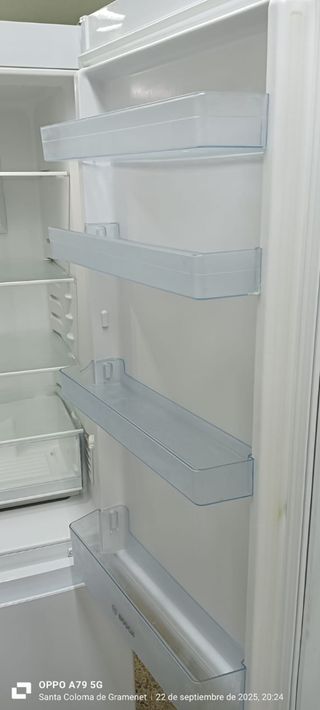 NEVERA COMBI BOSCH NO FROST ENERGÍA A+