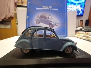 Citroën 2CV escala 1/43 con fascículo
