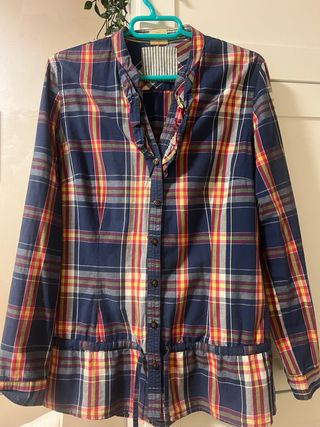 Camisa cuadros abotonada con cordón