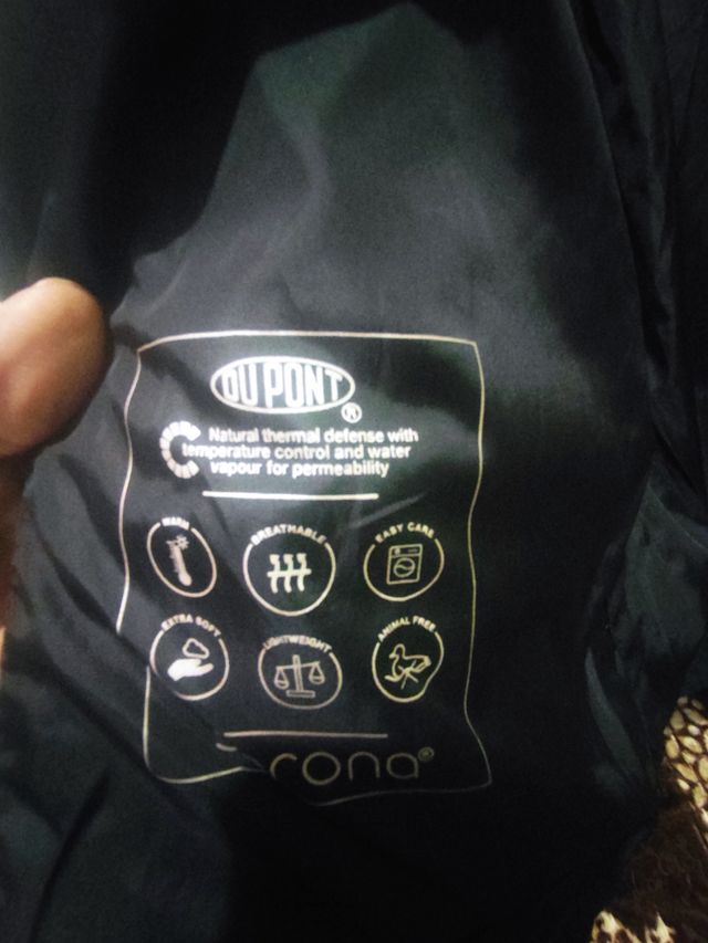 Cazadora Zara acolchada negra