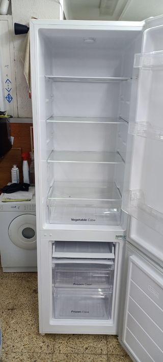 NEVERA COMBI WINIA 