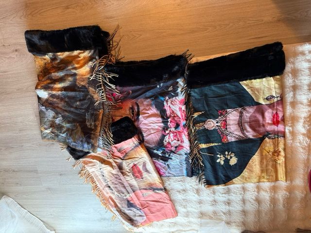 Bufandas con pelo y flecos