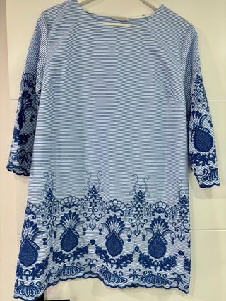 Camiseta Rayas y Bordado Azul Talla M