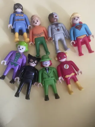 Muñecos Playmobil DC Comics
Huevo Kinder sorpresa