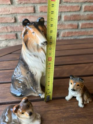 Familia de Perros de Porcelana