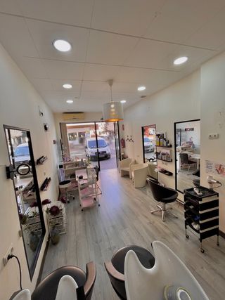 Traspaso salón de peluquería y estética 