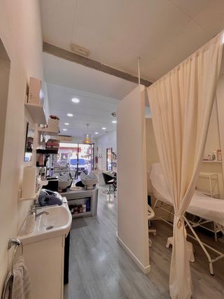 Traspaso salón de peluquería y estética 
