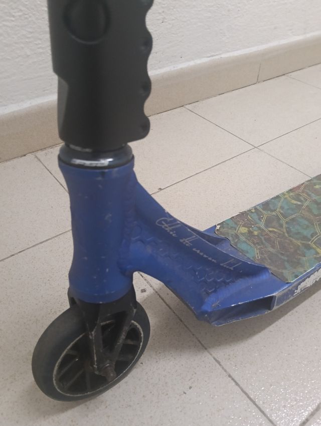 Patín Scooter Freestyle Azul y Rojo