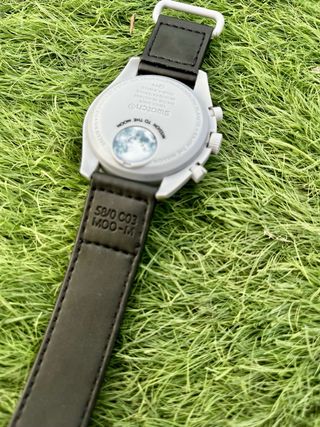 Omega x swatch nero e grigio mission to the moon