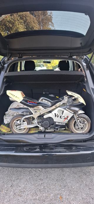 Mini moto deportiva
