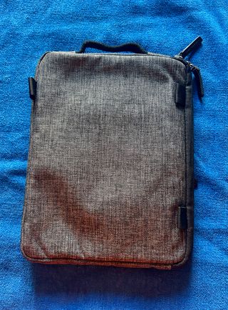 Funda DOMISO para tablet/portátil