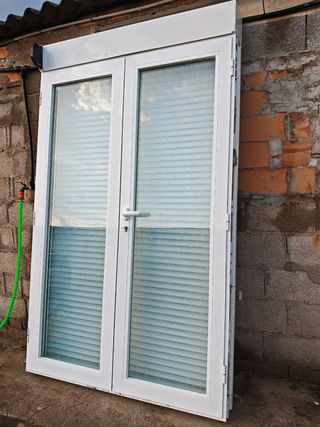 2 Balconeras (I) con cerradura y llave 