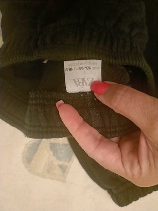 Pantalón de chándal negro y blanco roto minnie