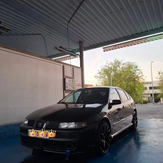 leon leon 2002